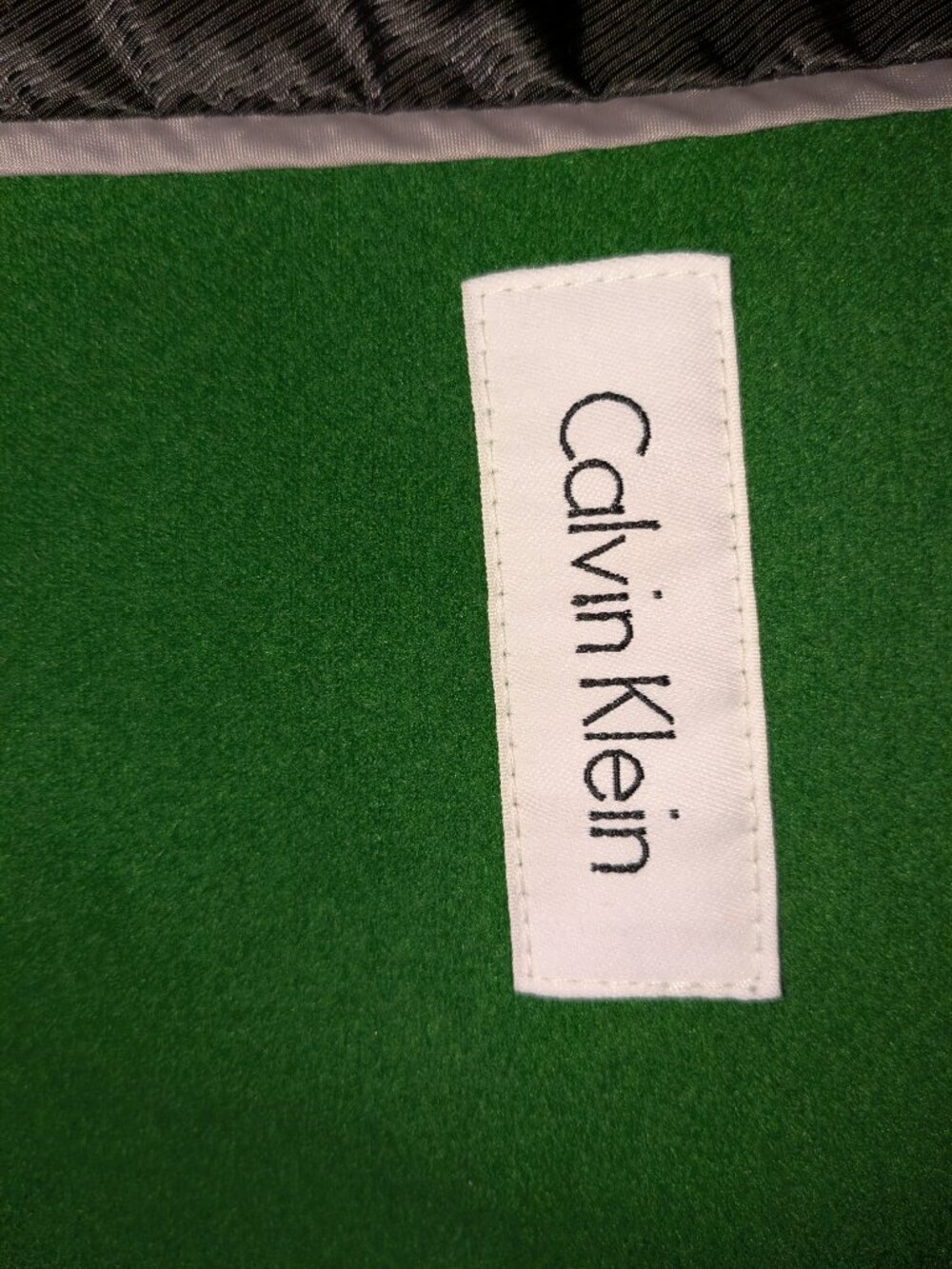 Calvin Klein - Picture 4 of 4
